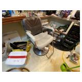 Salon Chair