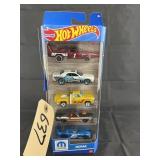 5 Hotwheels NIP