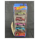 5 Hotwheels NIP