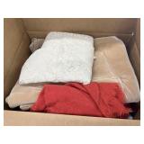 3 Blankets & Lace Tablecloth