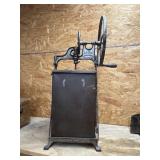 Dazey Churn & Mfg Butter Churn