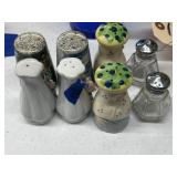 4 Sets Salt/Pepper Shakers