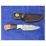 Fixed Blade Knife in Leather Sheath
