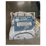 Queen Size Zipper Bedding Set