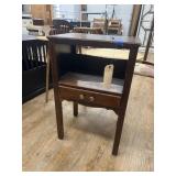 Wood Magazine Table 18"L x 13"W x 29"H