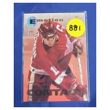 1994 SKYBOX EMOTION HOF STEVE YZERMAN CARD