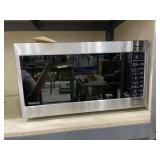 Panasonic Microwave 24'L x 18'W x 14'H