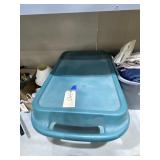 Hinged Sterlite Tote w/Towels - Sheets & More