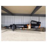 2 Pcs - Worx 20V Leaf Blower w/Battery