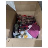 Holiday Dï¿½cor - Table Cloths & More