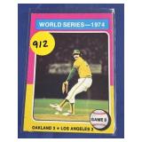 1975 TOPPS HOF ROLLIE FINGERS CARD
