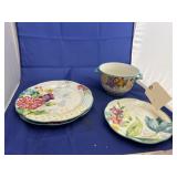 4 Pcs Pioneer Woman - Colander - Plates