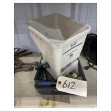 hand Spreader - Plastic Tool Trays w/Hand Tools