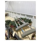 pair Guardian Aluminum Crutches & Garland