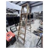 Wood Folding Ladder 6ft