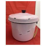 Large Pink Granite Cooking Pot w/Lid 9"H x 11"