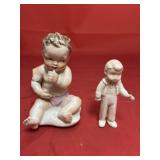 2 Figurines