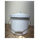 Granite Bucket w/Lid 10"H x 11"Dia
