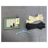 Vintage Gloves - Wall Dï¿½cor - Child