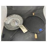 Trivet & Collapsible Strainer