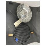 Trivet & Collapsible Strainer