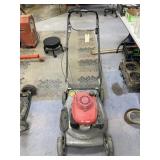 Honda Push mower - Gas