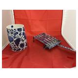 2 Pcs - Metal Rack & Ceramic Vase