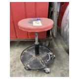Mac Tools Garage Stool 12inch