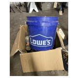 Box of Spray Cleaners & Degreaser - 2 Gal Lowes Bu