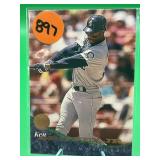 1994 LEAF HOF KEN GRIFFEY JR CARD