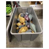 Geometric Dï¿½cor in Plastic Bin w/Lid