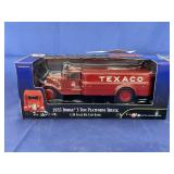 Texaco 1935 Dodge 3-Ton Platform Truck 1:38