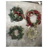 4 - Holiday Wreaths