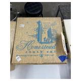 Federal Homestead Snack Set in box