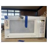 GE Microwave Oven 24"L x 18"W x 13"H