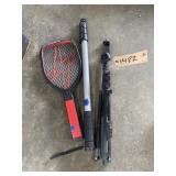 Elec Fly Swatter - Telescoping Pole - Tripod
