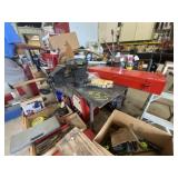 Metal Work Bench w/Small Vise