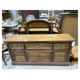 9-Drawer Dresser 66'L x 18'W x 32' w/Mirror