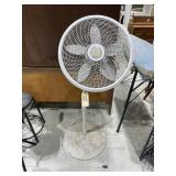 Lasko Oscillating Fan 21'Dia