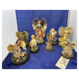 8 - Angle Figurines