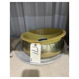 Large Plastic Bowl & Large Metal Bowl - Pizza Pan