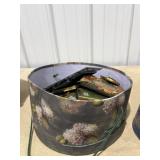 Hat Box w/Assorted Small Pic Frames