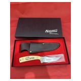 Schrade straight blade knife w/sheath sharp finger