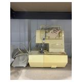 Hobby Lock 784 Serging Machine w/Thread Rack