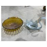 Blown Glass Swan & Scalloped Bowl