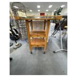 Oasis Island Rolling Island 32'L x 24'W x 36'H