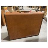 Vintage Samsonite Suitcase 24'L x 7'W x 19'H