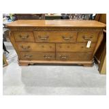 7-Drawer Dresser 67'L x 21'W x 34'H