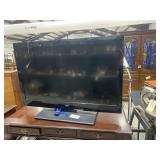 Sanyo Flat Screen TV w/Remote 54'