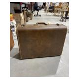Vintage Samsonite Suitcase 24'L x 8'W x 18'H